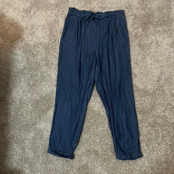 Women’s pants - Picture 1 of 3